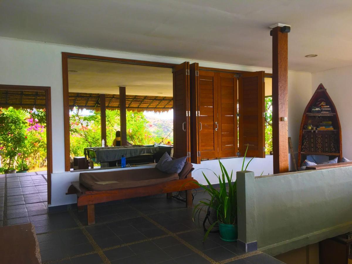 Merdeka House Maluk المظهر الخارجي الصورة