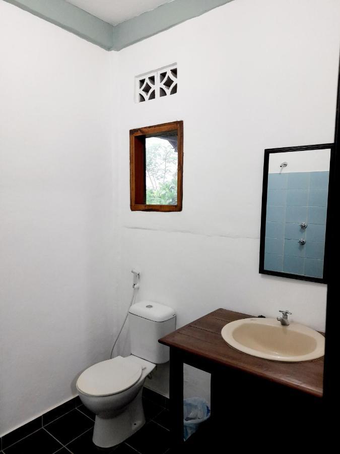 Merdeka House Maluk المظهر الخارجي الصورة
