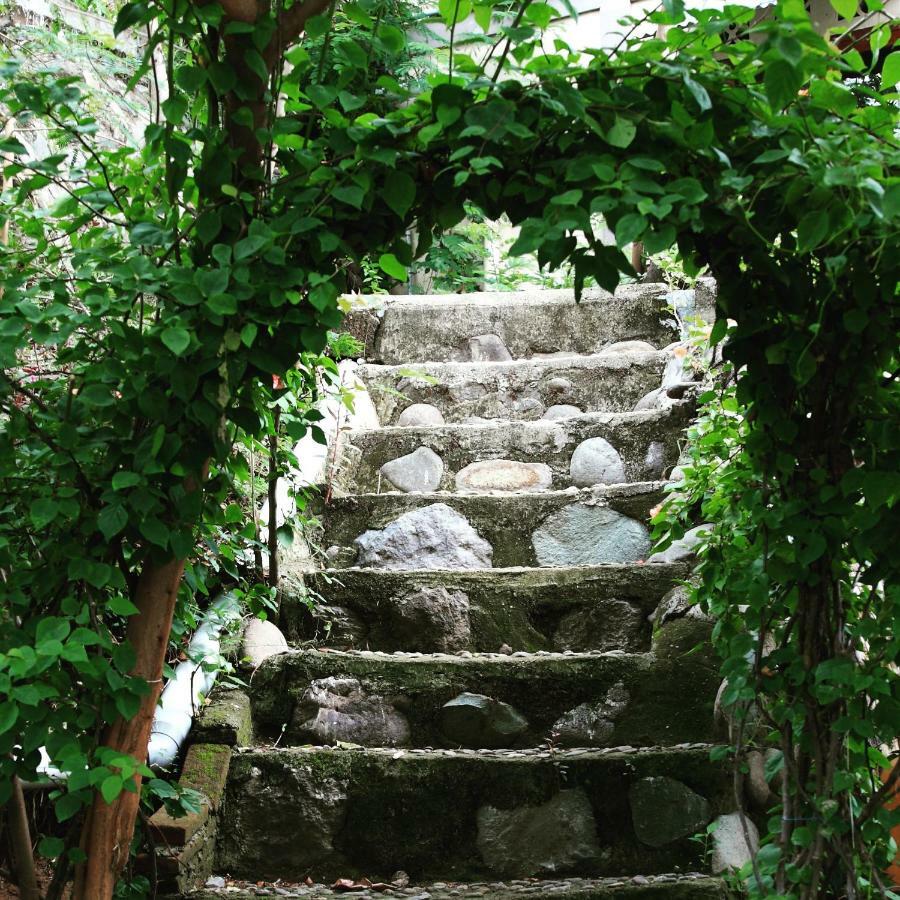 Merdeka House Maluk المظهر الخارجي الصورة